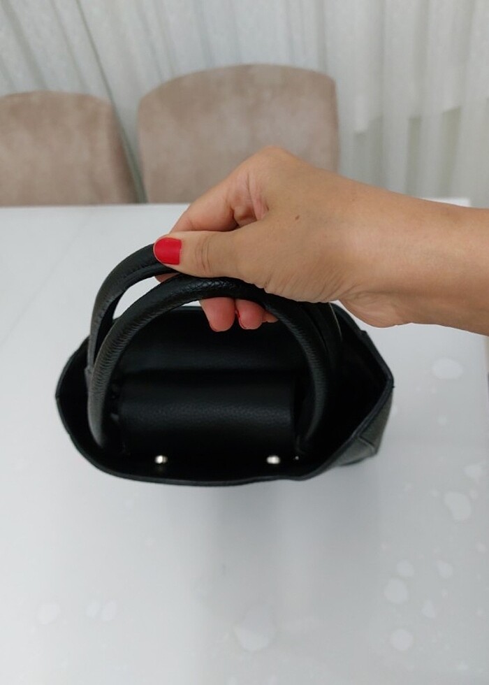 Elle Siyah Omuz Çantası - Görsel 3