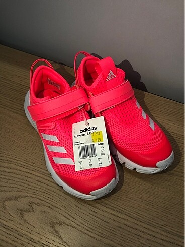 Adidas spor ayakkabı