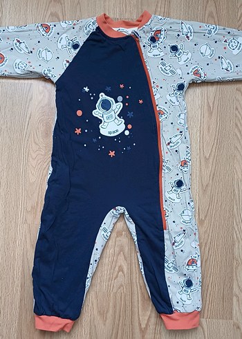 5 Yaş Beden Uzay Temalı Erkek Çocuk Tulum Pijama