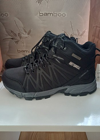 Lumberjack waterproof bot