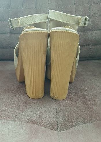 Bej Süet Kadın Platform Topuklu Ayakkabı - Görsel 3