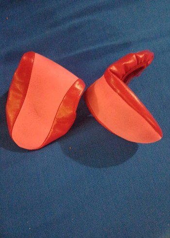 Çocuklar İçin Kırmızı Fırfırlı Babet - Görsel 2