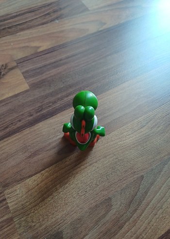 Renkli Yeşil Aksiyon Figürü