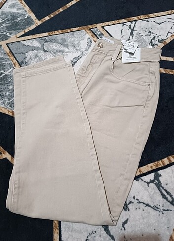ZARA MOM FİT KALIP KREM PANTALON
