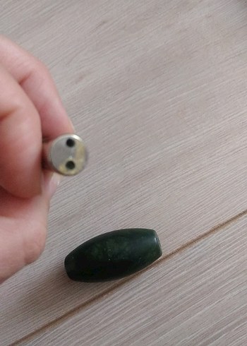 Yeşil Taş Yüz Masaj Aleti - Görsel 3