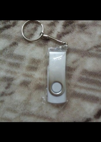 Beyaz Plastik Anahtarlıklı USB Bellek - Görsel 2