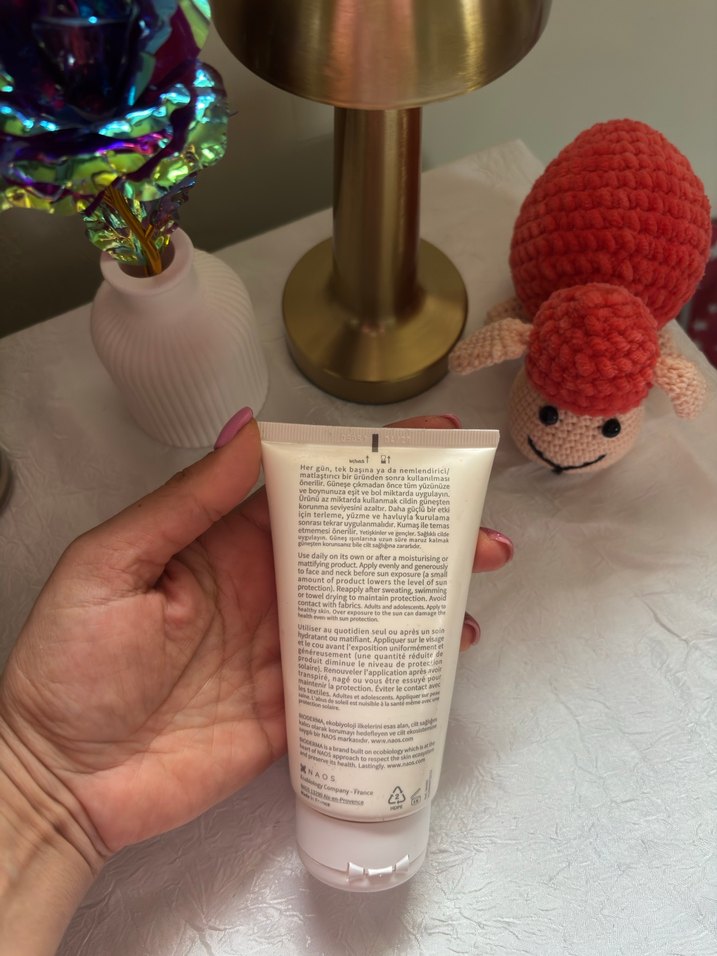 Bioderma Photoderm AKN Mat SPF 30 Güneş Kremi - Görsel 3