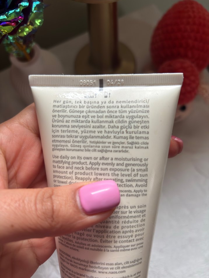 Bioderma Photoderm AKN Mat SPF 30 Güneş Kremi - Görsel 4