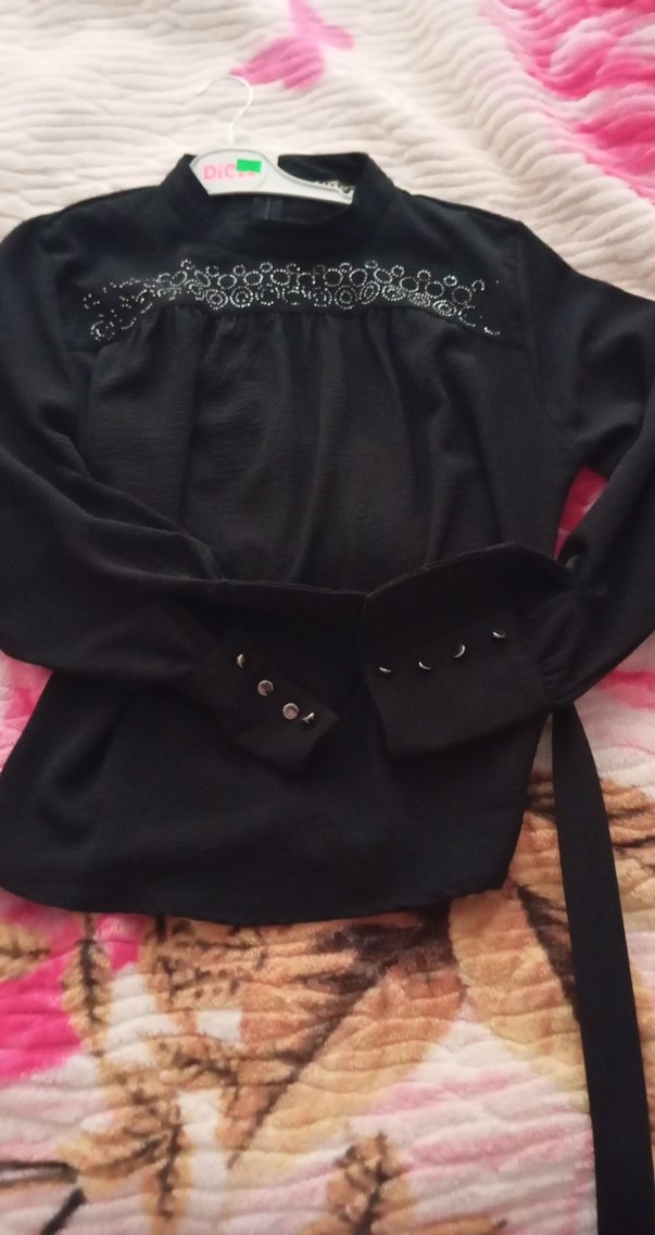 Siyah Boğazlı Triko Bluz - Görsel 2