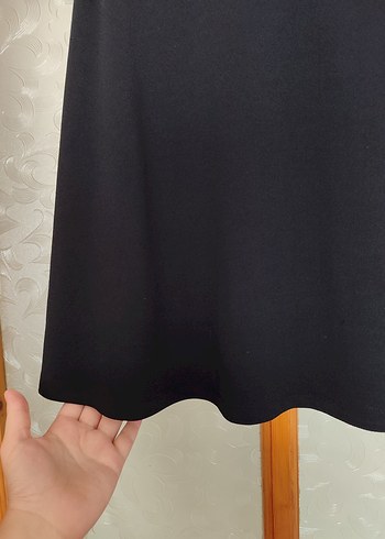 42 Beden Siyah Pilili Eteği