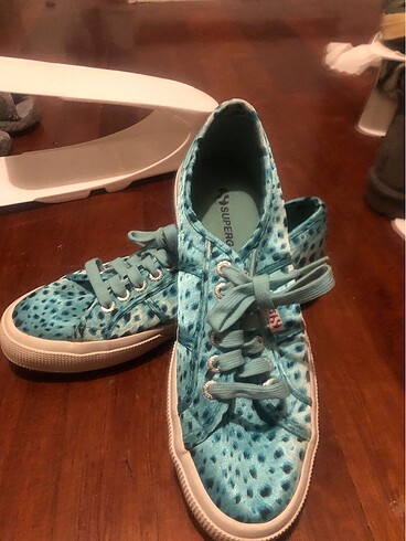 40 Beden Superga