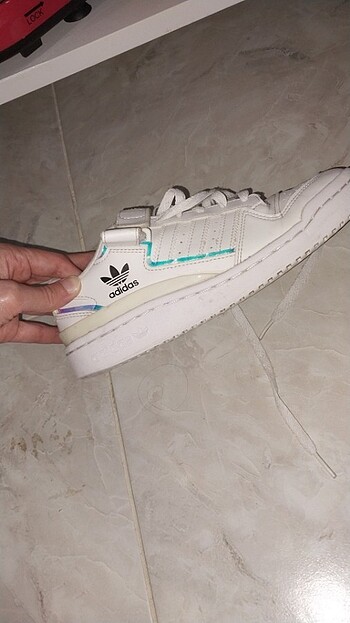 Adidas Orijinal adidas 36 numara ayakkabı cırtcırtları çıkarılıp takıla