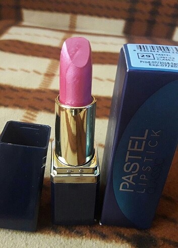 Beden PASTEL KUTUSUNDA RUJ SIFIR