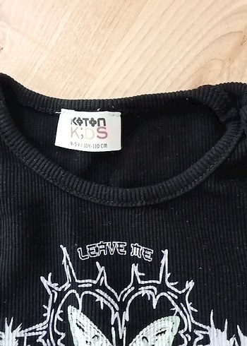 Kız Çocuk Siyah Kelebek Baskılı Goth Tişört - Görsel 2