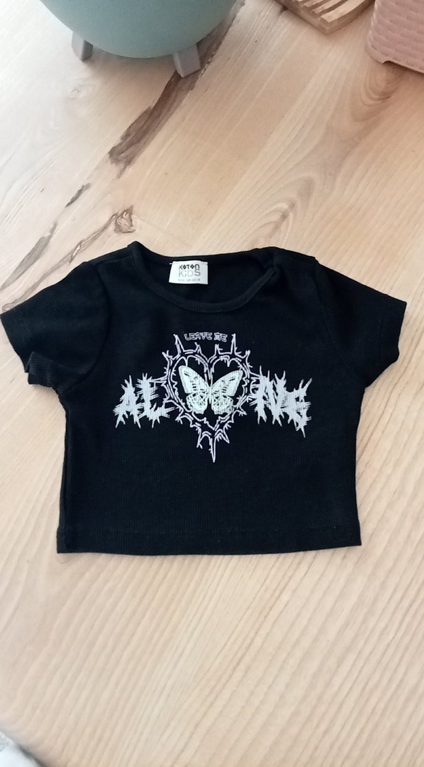 Kız Çocuk Siyah Kelebek Baskılı Goth Tişört - Görsel 3