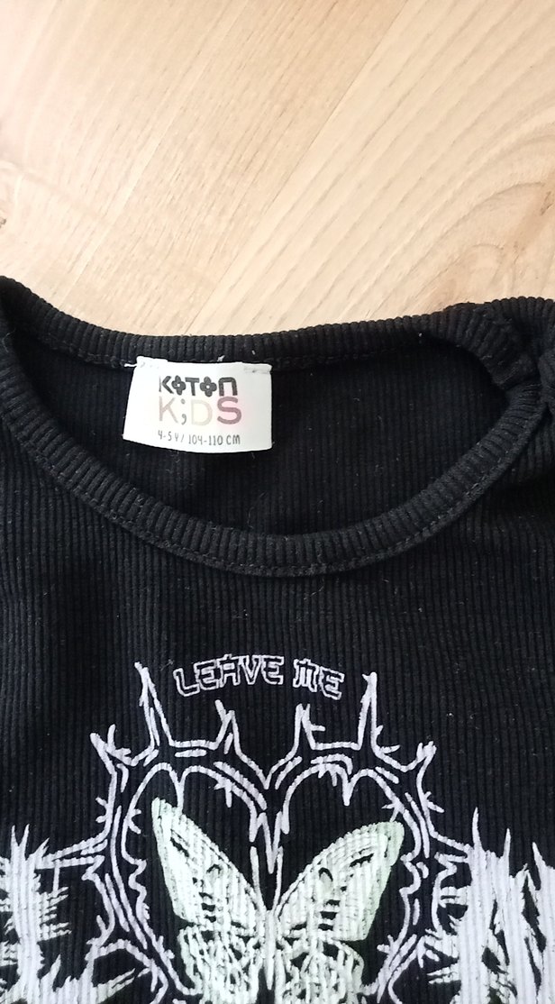 Kız Çocuk Siyah Kelebek Baskılı Goth Tişört - Görsel 2