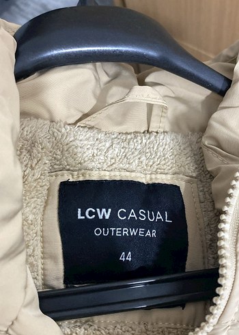 Bej Kadın Midi Boy Peluş Detaylı Ceket - Görsel 2