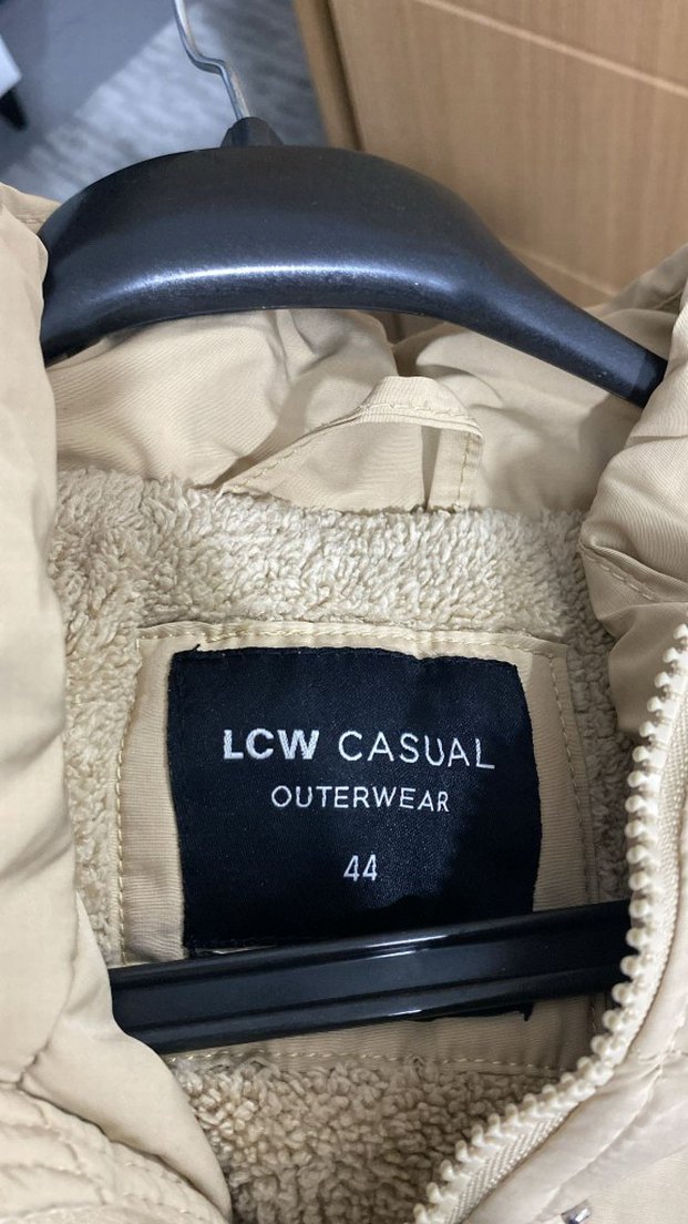 Bej Kadın Midi Boy Peluş Detaylı Ceket - Görsel 2