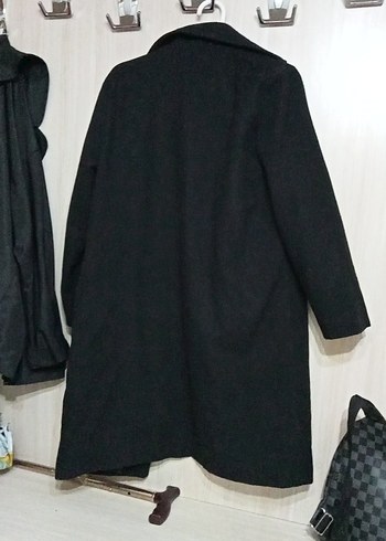 Düğmeli Siyah Midi Kadın Kaban - Görsel 3