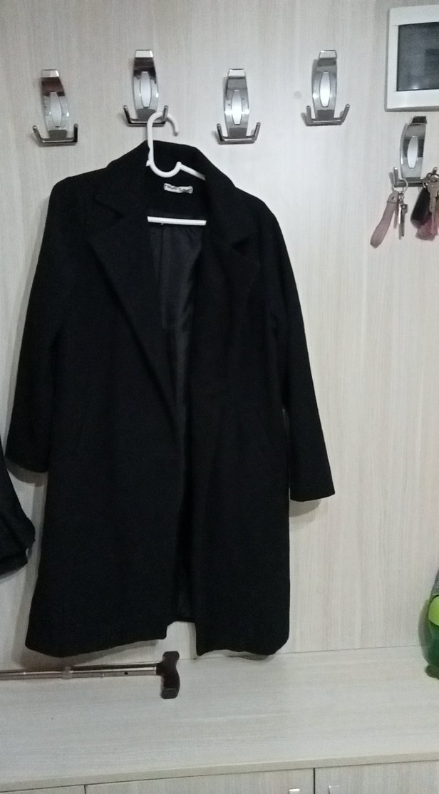 Düğmeli Siyah Midi Kadın Kaban - Görsel 2