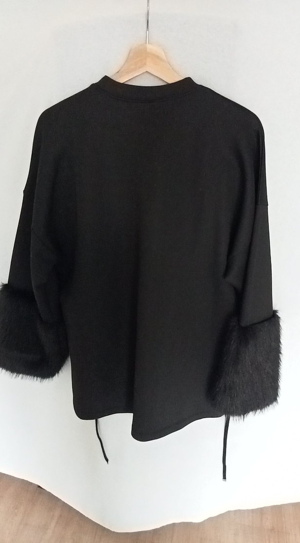 Kürk Detaylı Siyah Kadın Sweatshirt - Görsel 5