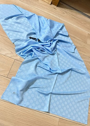 Mavi Parlak Kadın Şal - Görsel 3