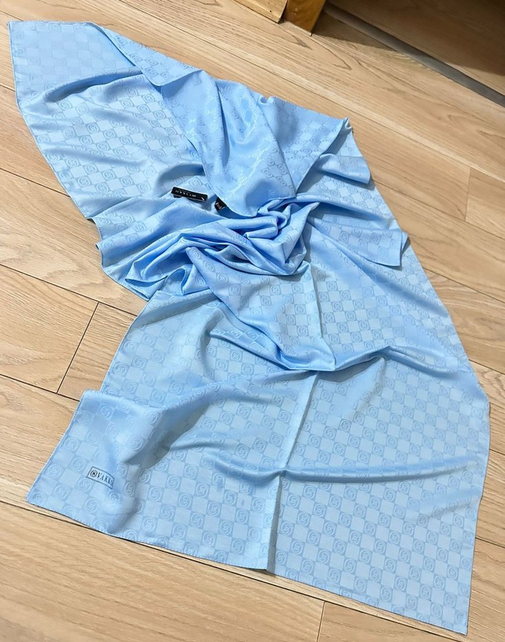 Mavi Parlak Kadın Şal - Görsel 3