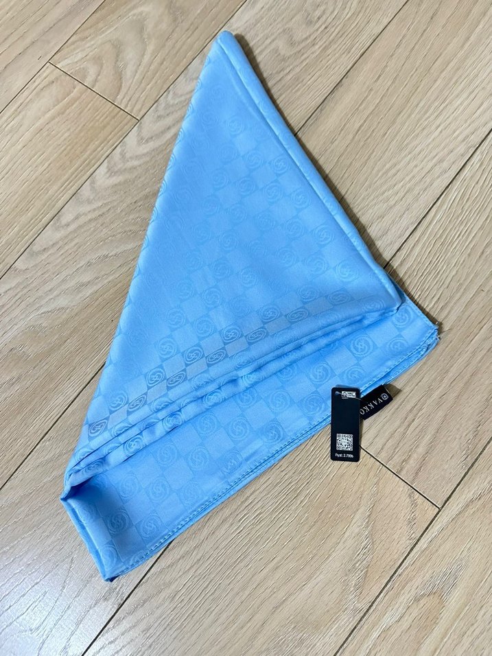 Mavi Parlak Kadın Şal - Görsel 2