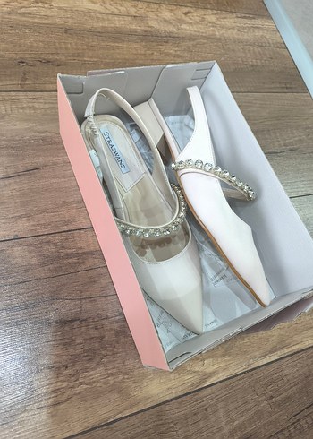 Beyaz Tokalı Blok Topuklu Kadın Abiye Ayakkabı - Görsel 5