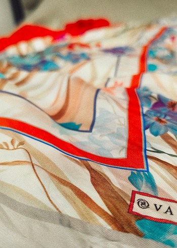 Vakko kadın ipek eşarp - Görsel 5