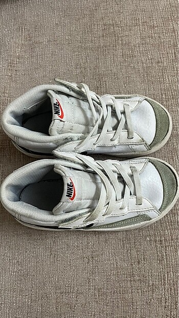 27 Beden beyaz Renk Nike ayakkabı