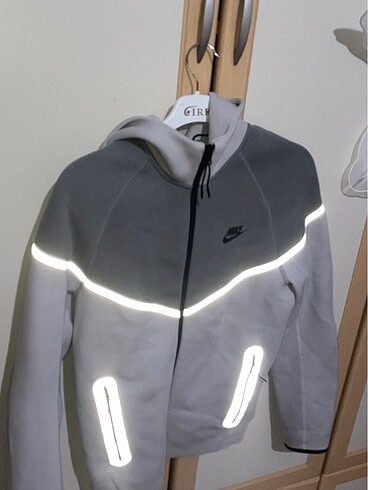 NİKE TECH FLEECE GRİ