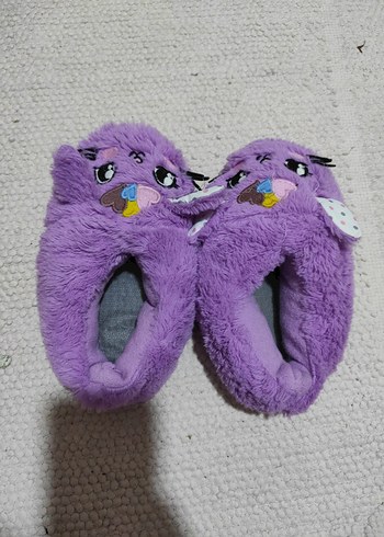 Mor Nakışlı Kız Çocuk Ev Terliği - Görsel 4