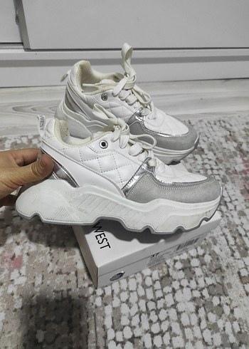 Nine West Beyaz Gri Platform Spor Ayakkabı - Görsel 2