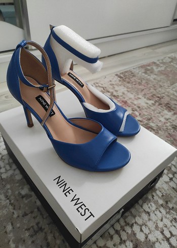 Mavi Stiletto Topuklu Kadın Ayakkabı
