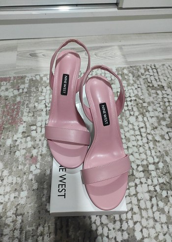 Nine West Pembe Topuklu Kadın Akşam Ayakkabısı
