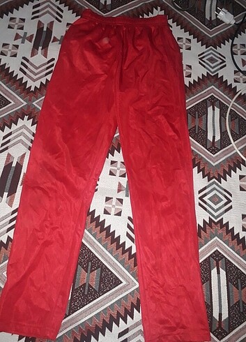 Kırmızı pijama