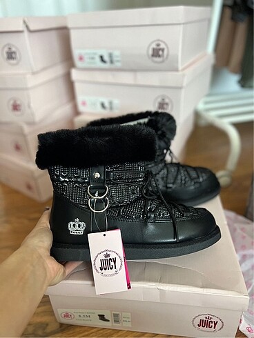 38 Beden siyah Renk JUİCY COUTURE BOT