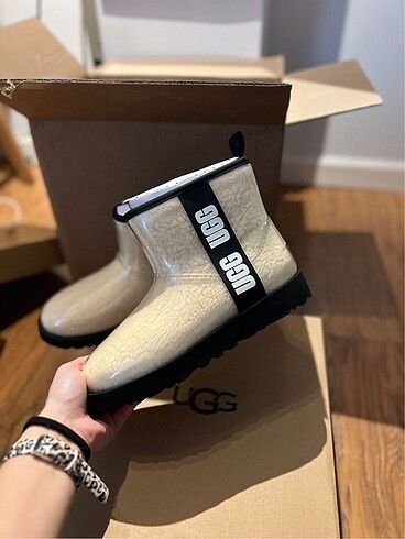 UGG CLEAR MİNİ