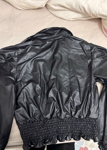 Düğmeli Siyah Deri Kısa Kadın gömlek - Görsel 5