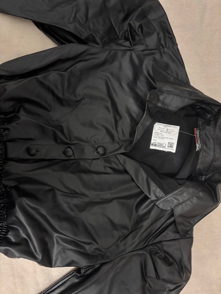 Düğmeli Siyah Deri Kısa Kadın gömlek - Görsel 2