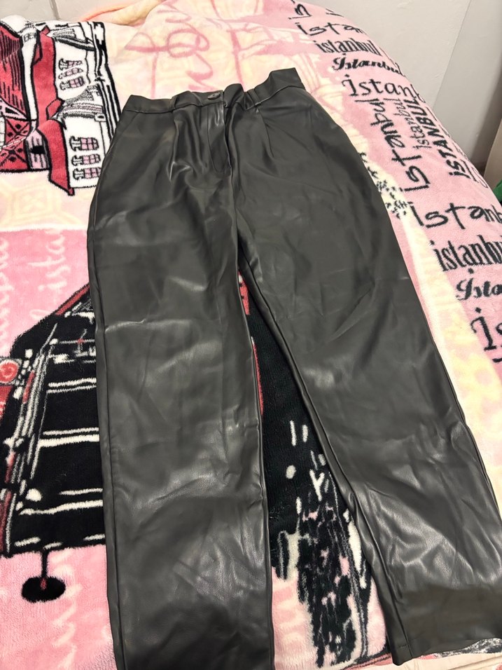 Kadın Siyah Deri pantolon - Görsel 3