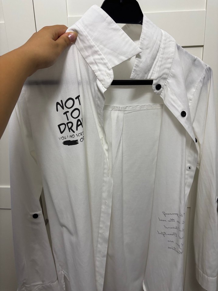 Pamuklu Baskılı Beyaz Uzun Kollu Gömlek - Görsel 4