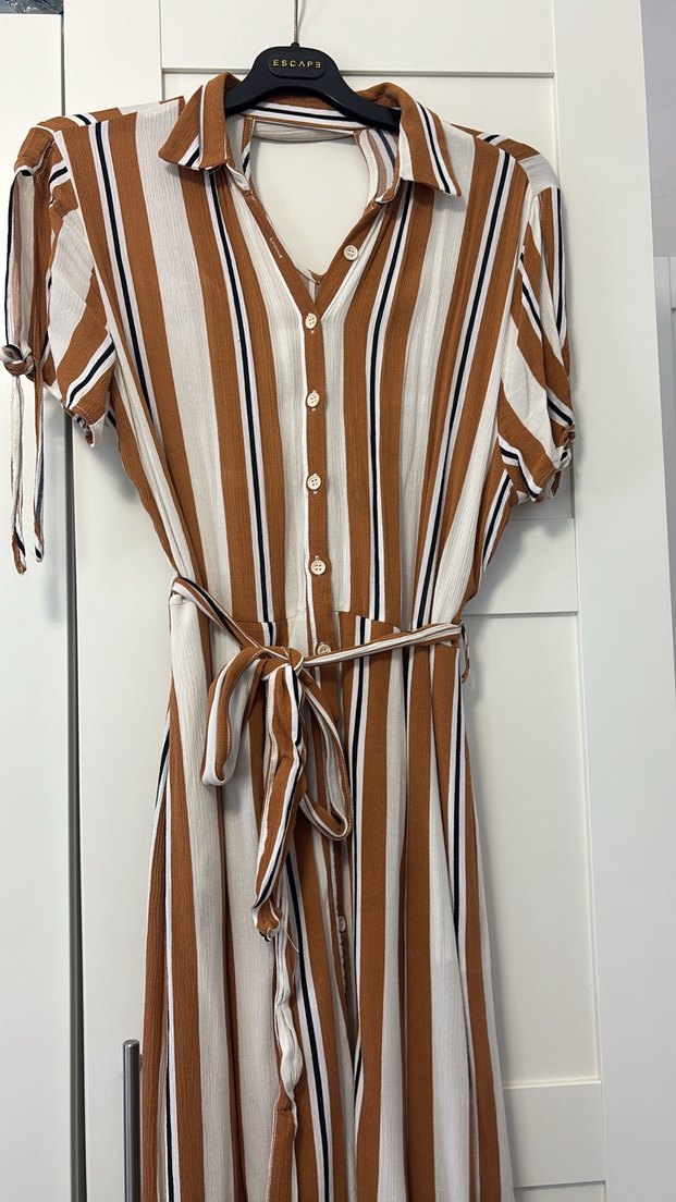 Kahverengi Çizgili V Yaka Uzun Elbise - Görsel 2