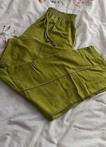l Beden yeşil Renk Yeşil kumaş pantolon 