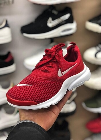Nike Günlük kullanıma uygun spor ayakkabı