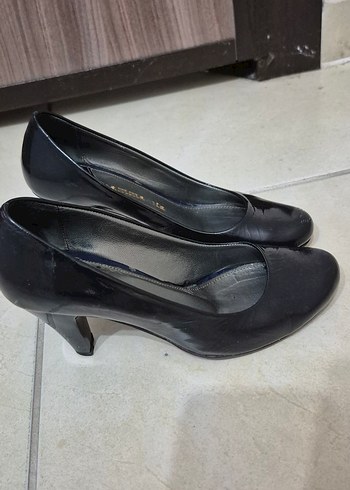 Mammamia Kadın Siyah Rugan Stiletto Topuklu Ayakkabı