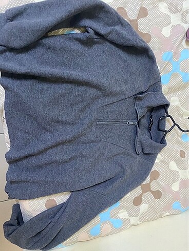 LC Waikiki lcw sweatshirt