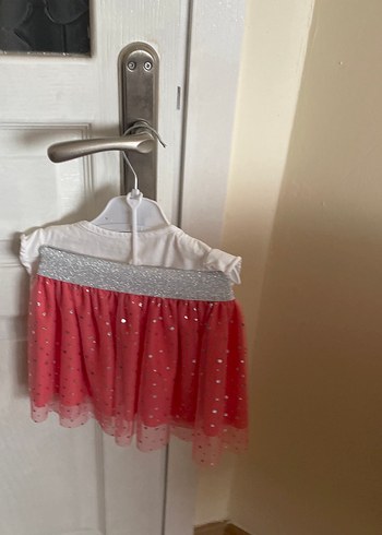 Kız Çocuk Beyaz Çiçek Baskılı Kısa Kollu Tişört - Görsel 2