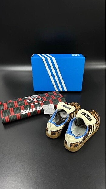 35 Beden çeşitli Renk Adidas